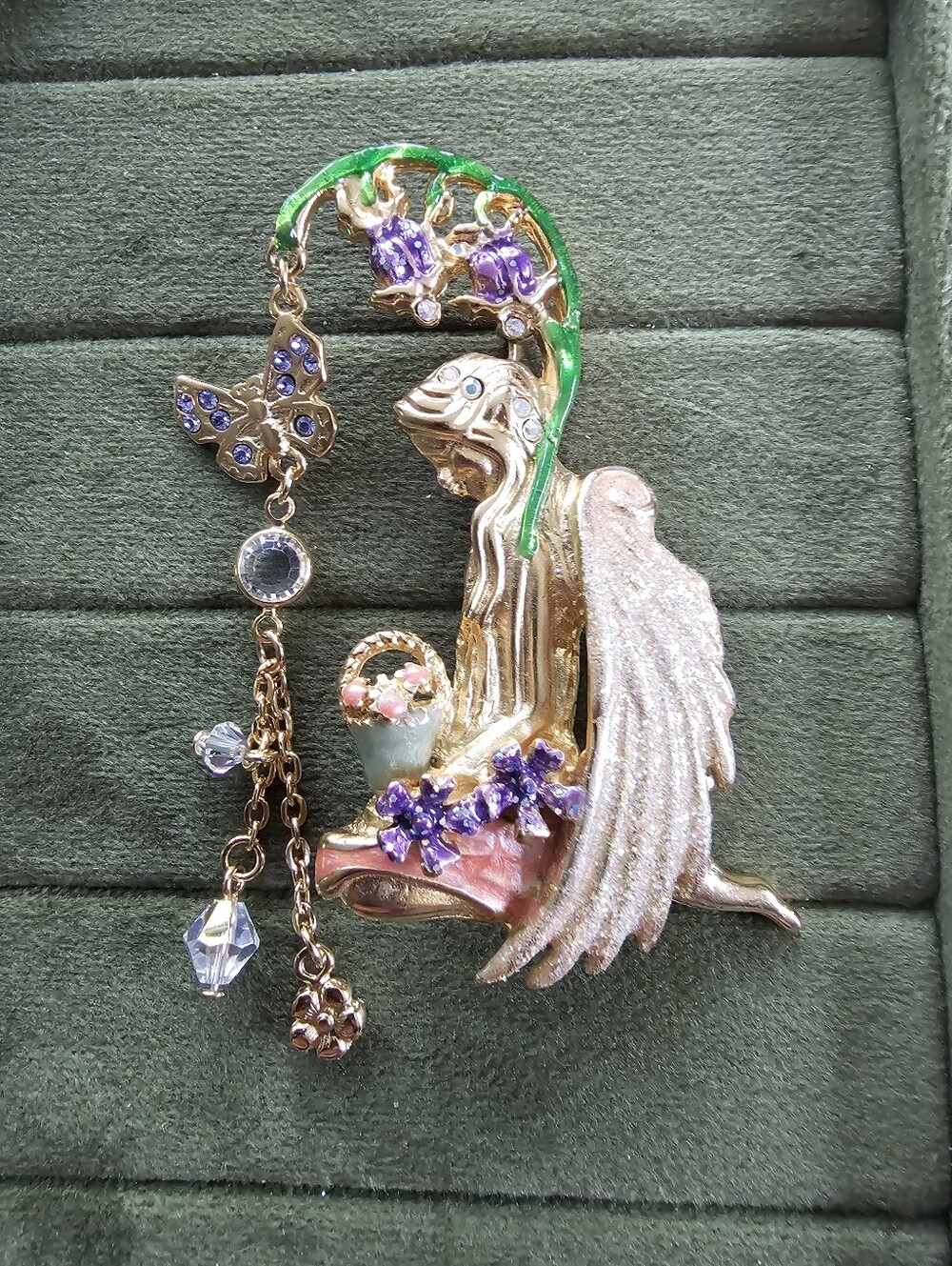Kirks Folly Brooch - Picture 3 of 5